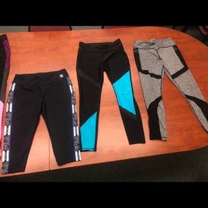 9 pair workout leggings! Great condition size L